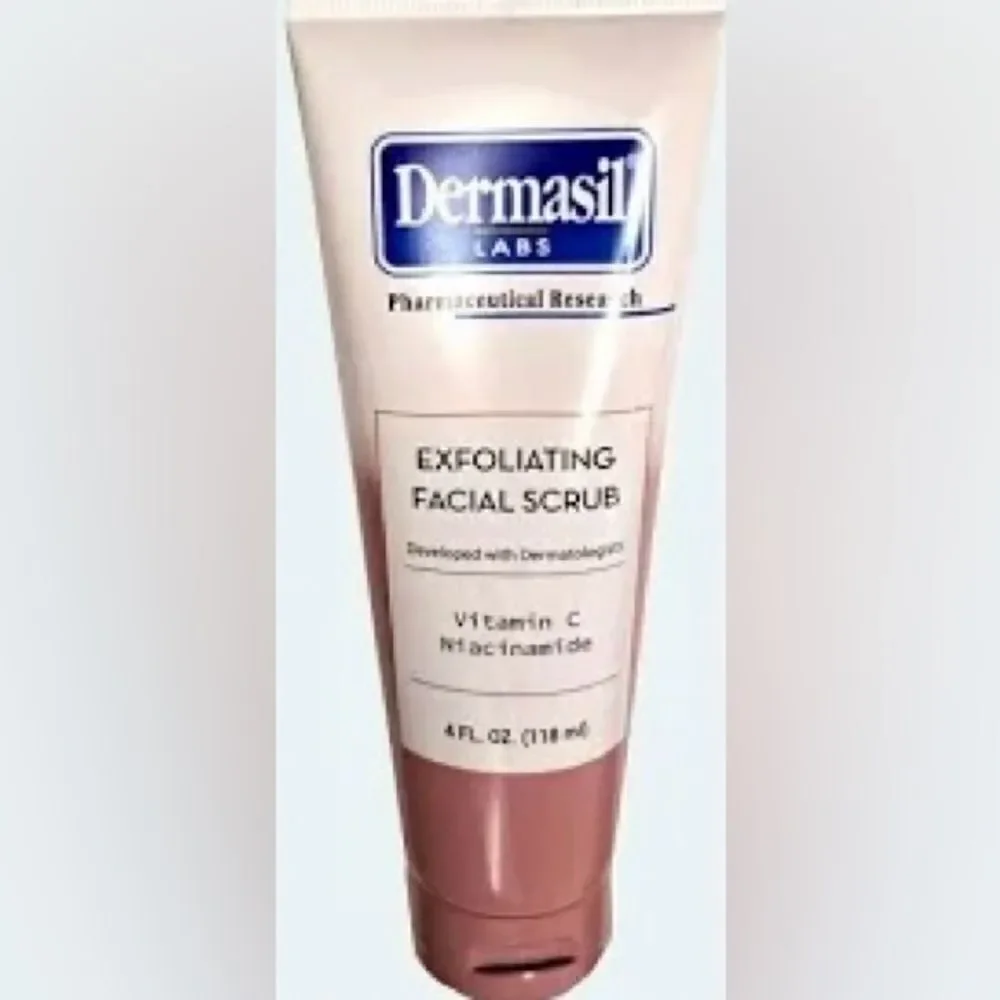 🛍️Dermasil Labs 🎉Pharmaceuticals Research- Exfoliating Facial Scrub 5FL.OZ💥